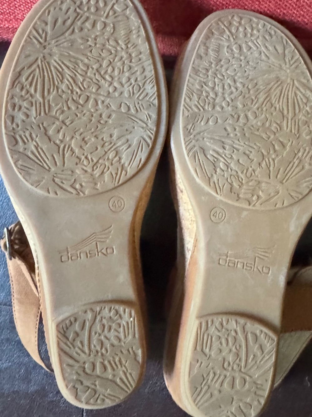Dansko Women's Wedge Sandal in light brown suede - Size 40 - Picture 3 of 4